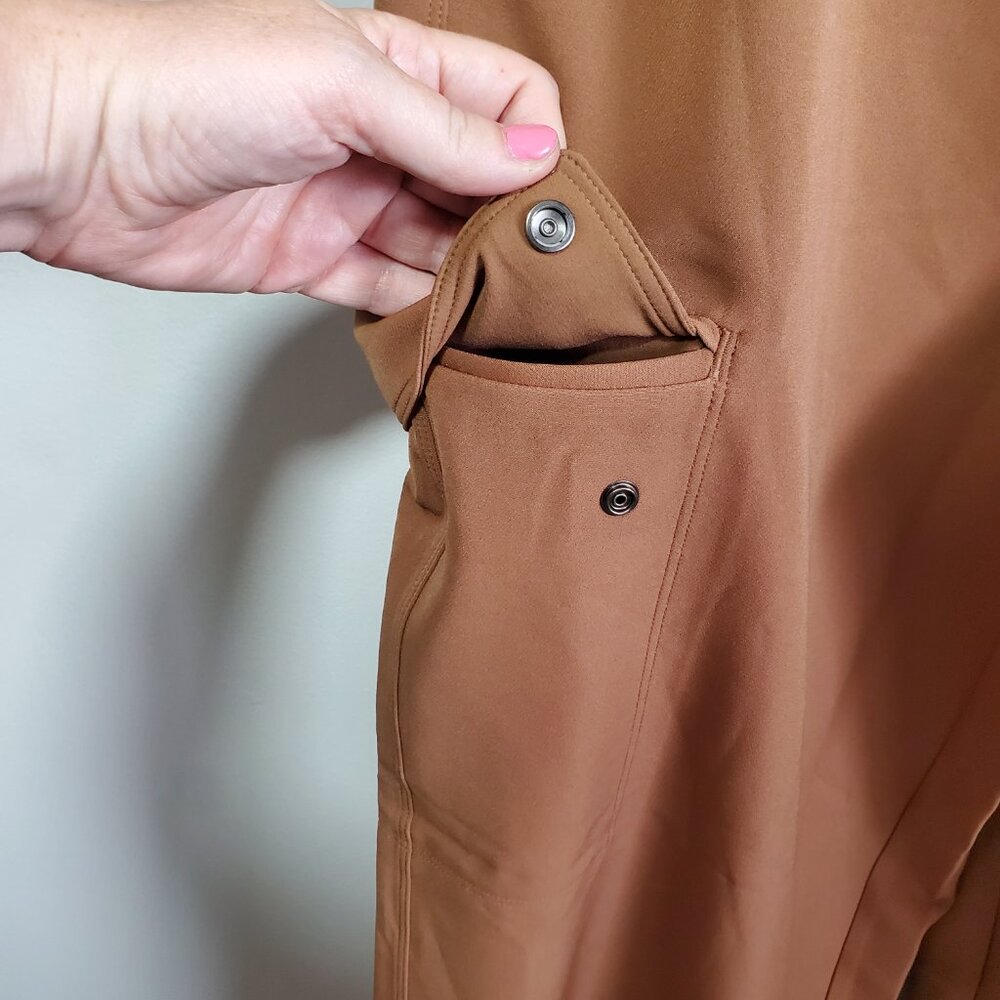 Athleta Tan Wide Leg Cargo Pants - Picture 6 of 16